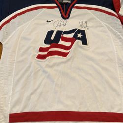Nike U.S.A Olympic Hockey Team Autographed Jersey Stitched Xxl