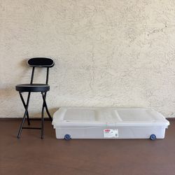 One Rubbermaid Fashion Clears Underbed Box,   Size XL