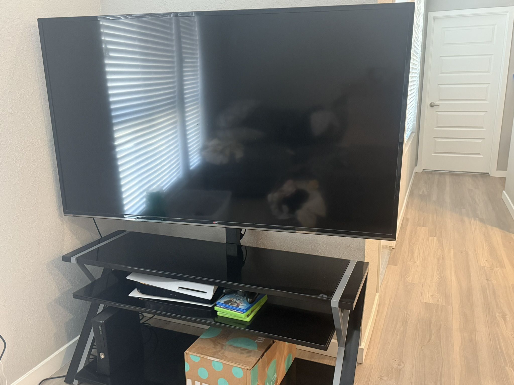 LG tv With Stand