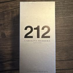 212 by Carolina Herrera For Women EDT Spray 3.4 oz/100 ml NIB (Old Packaging)