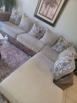 Sectional couch