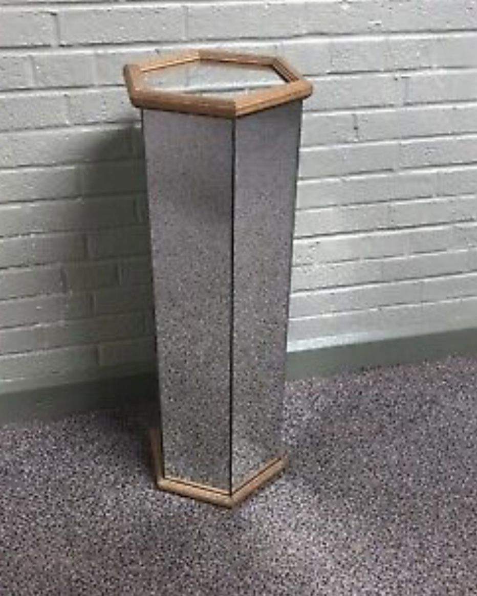 Stand