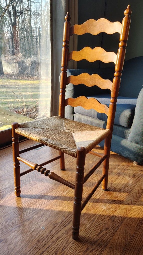 Set of 3 Vintage Mid-Century Chairs – Solid Hardwood, Unique & Stylish!