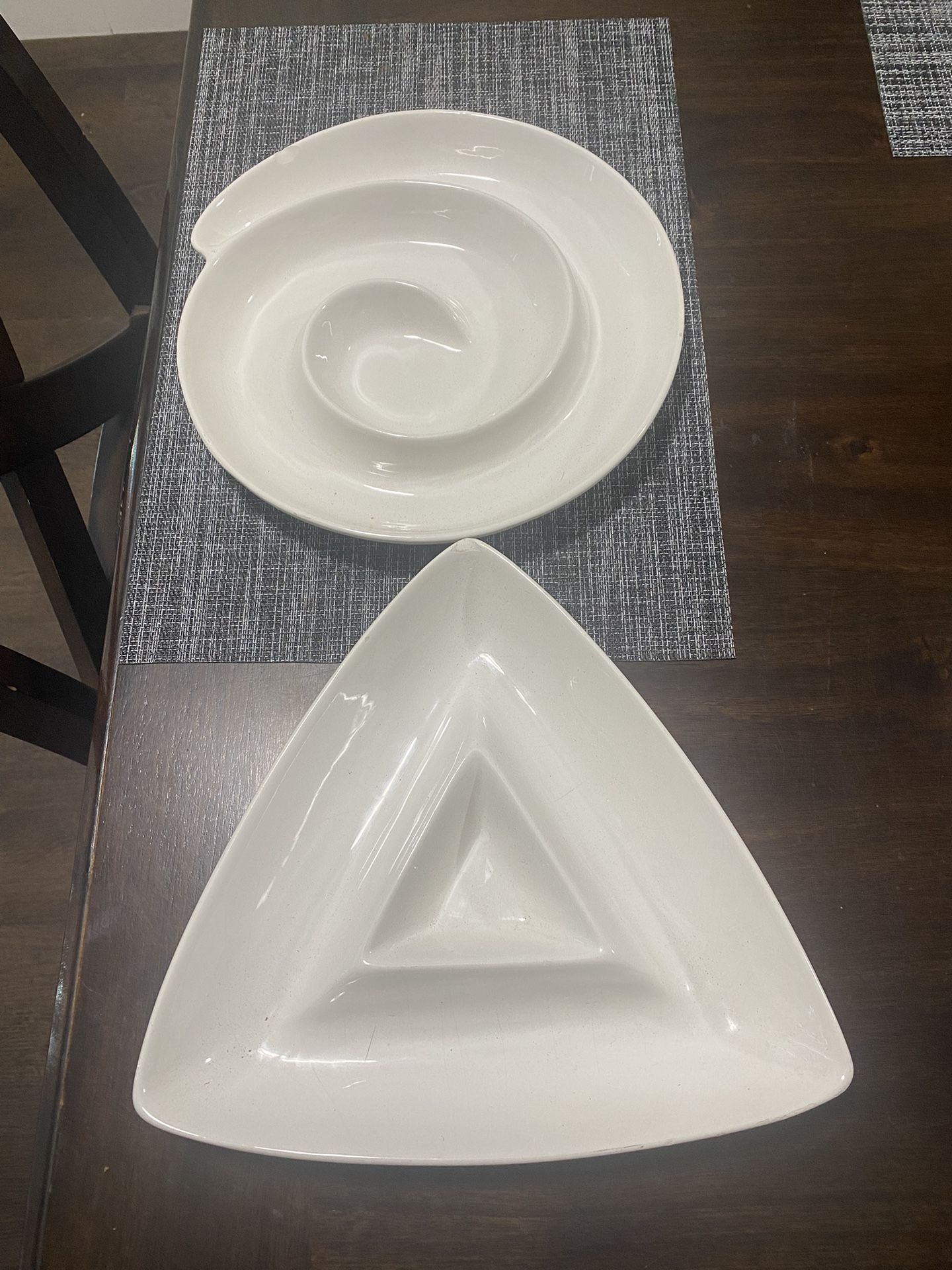 Chip And Dip Plates