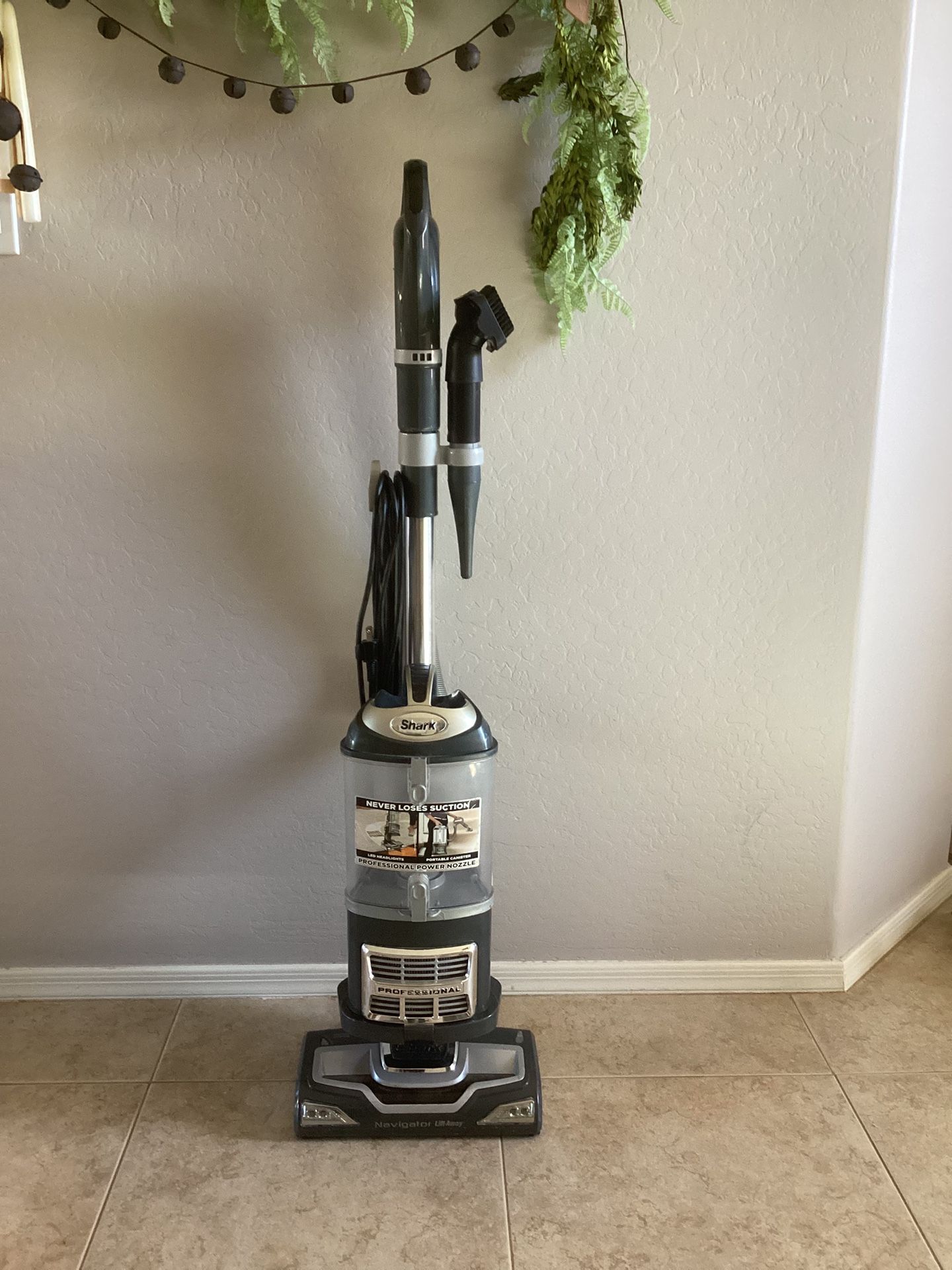 Shark Bagless Lift Away, Vacuum Cleaner With Turbo Brush Attachment (You Are Welcome To Test This Vacuum On My Front Porch Rug)