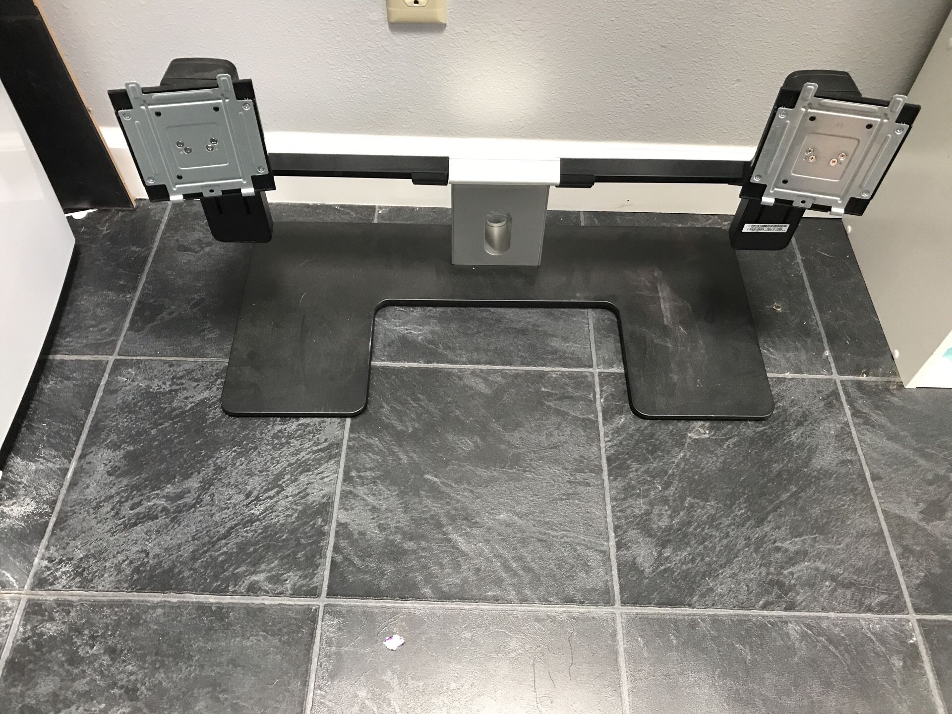 Computer monitor tree