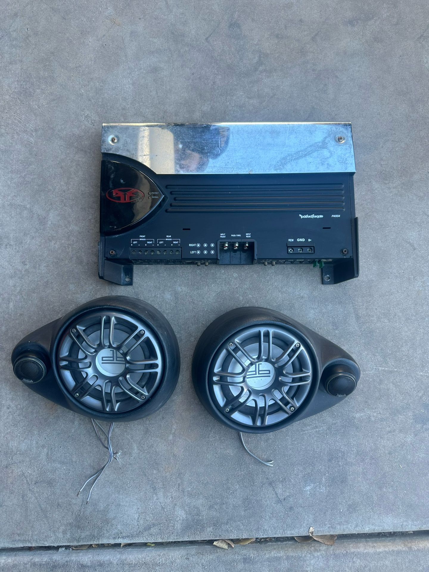 Rockford Fosgate P4004 Amp And Two Polk Audio Door Speakers 