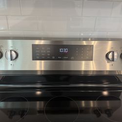 GE Stove appliance BRAND NEW!!!!