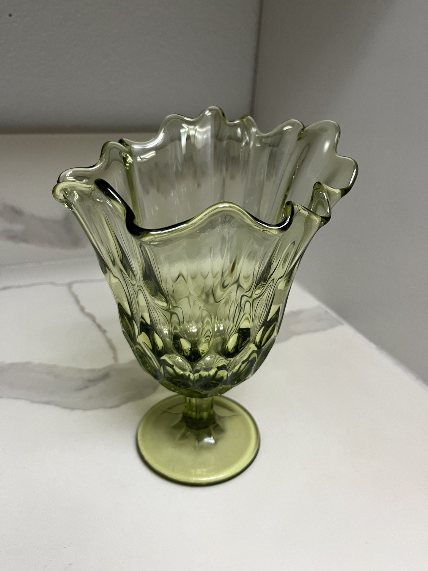 Fenton Handkerchief Vase 