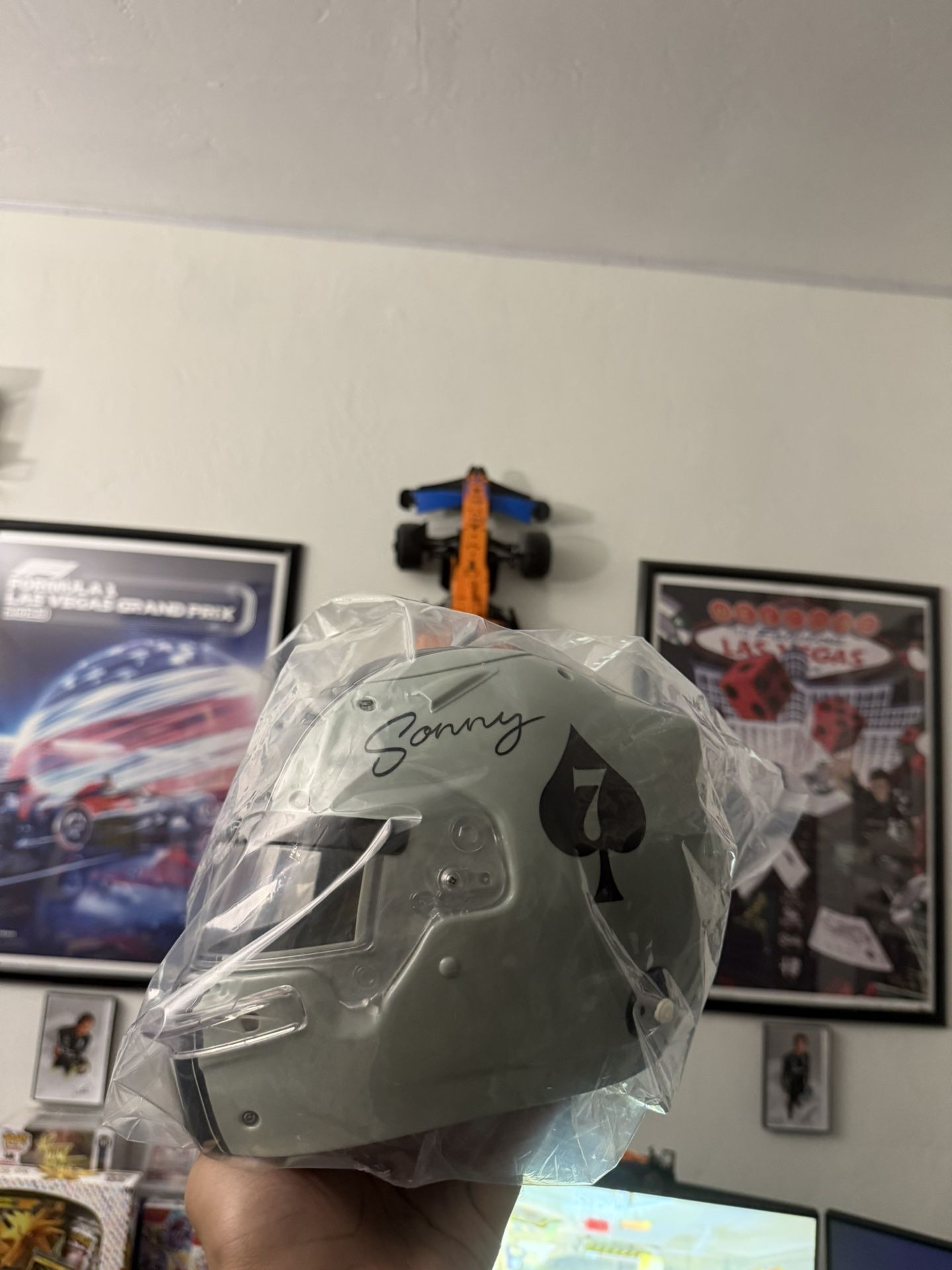 F1 The Movie Sonny Brad Pitt Popcorn Bucket Helmet