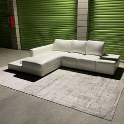*Free Delivery* Modern Leather Sectional Couch Sofa 