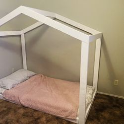 Twin House Bed 