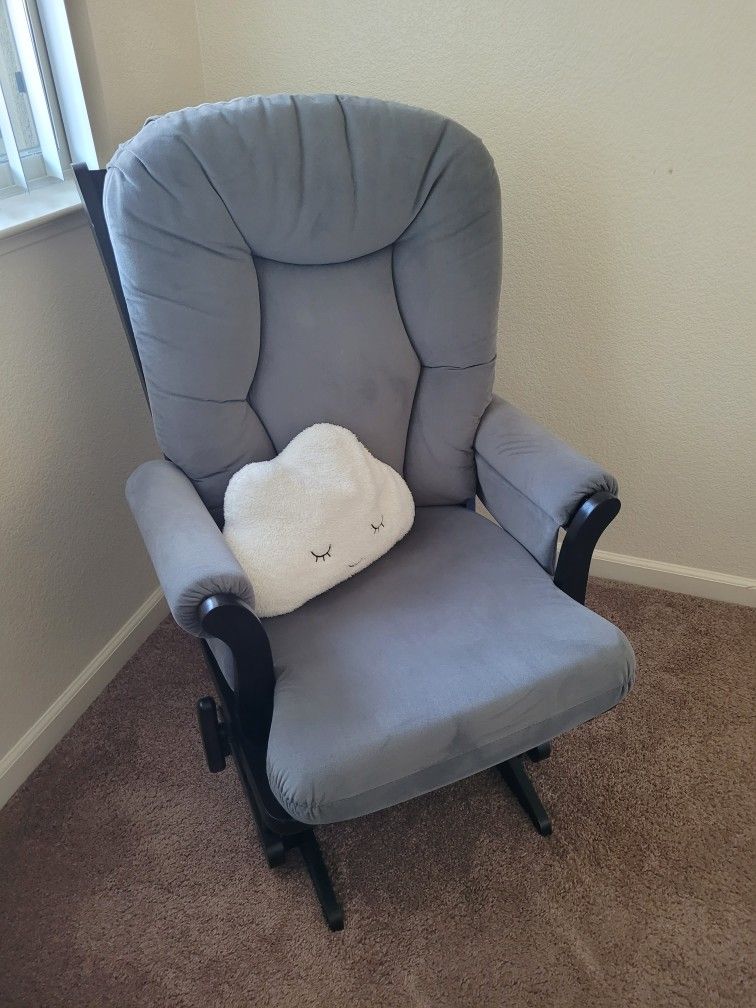 Rocking Chair With Ottoman