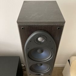 Complete Polk Audio Set 7 Speakers And Amplifier 