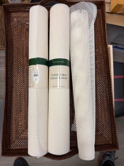 Williams Sonoma Super Grip Shelf Liner – 3 Rolls – White