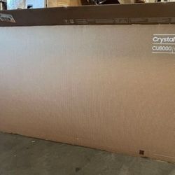 65" CRYSTAL 4K SAMSUNG CLEARANCE PRICE!!