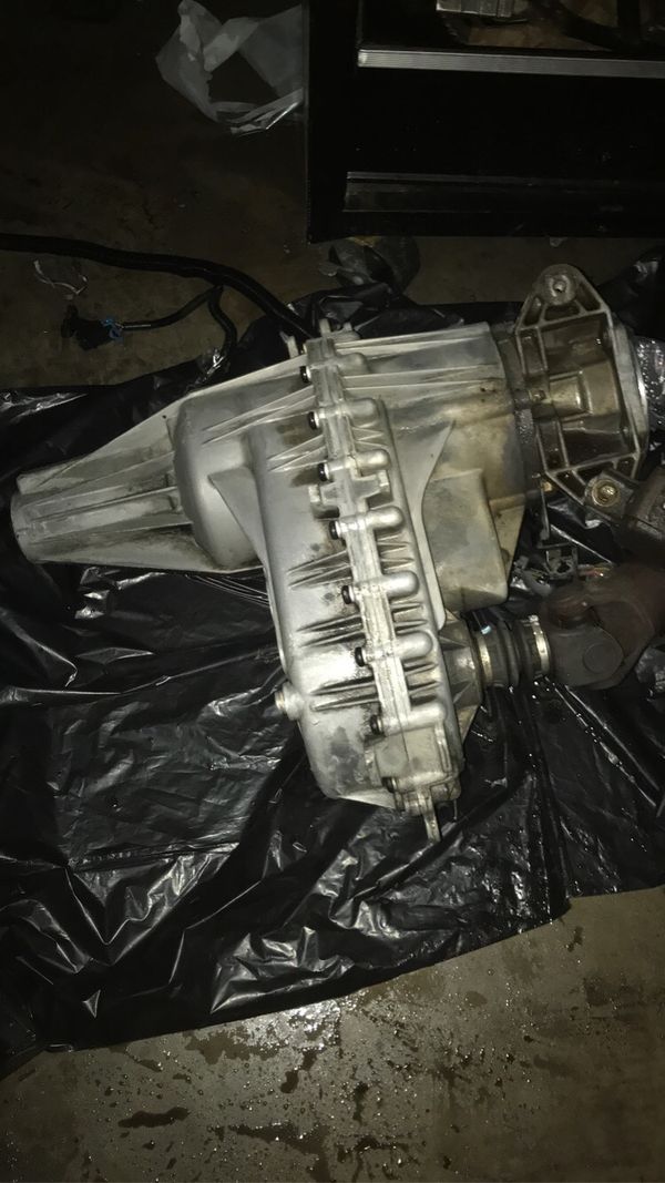 CHEVY SILVERADO SS AWD TRANSFER CASE with half shaft for Sale in