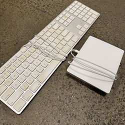 Apple Wired Keyboard A1243 + Magic Trackpad A1339 – Bundle – Working