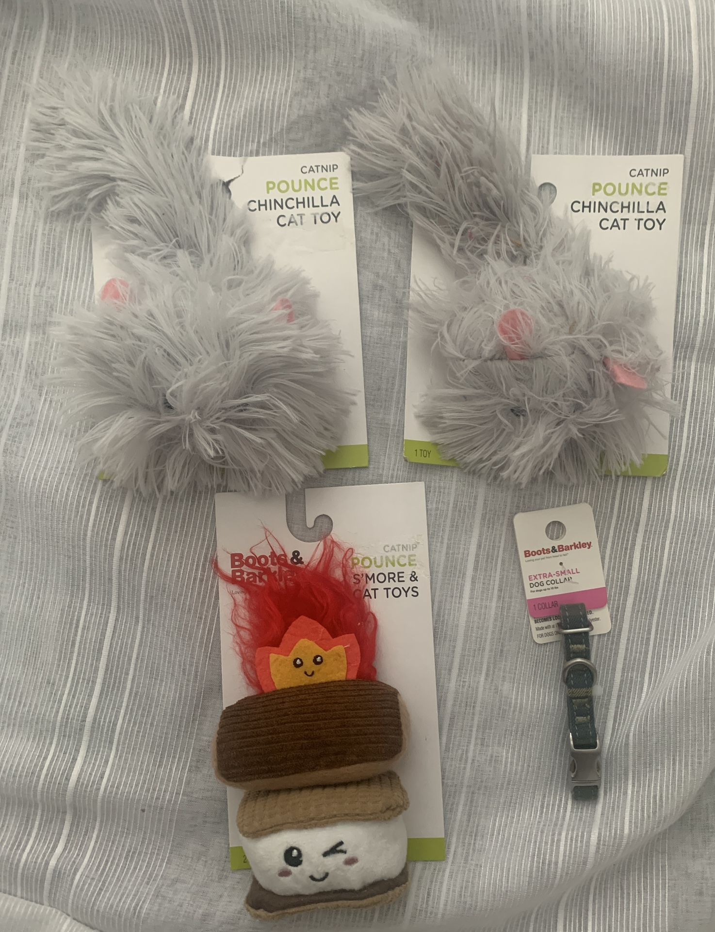 Boots & Barkley Cat Toys / Dog collar