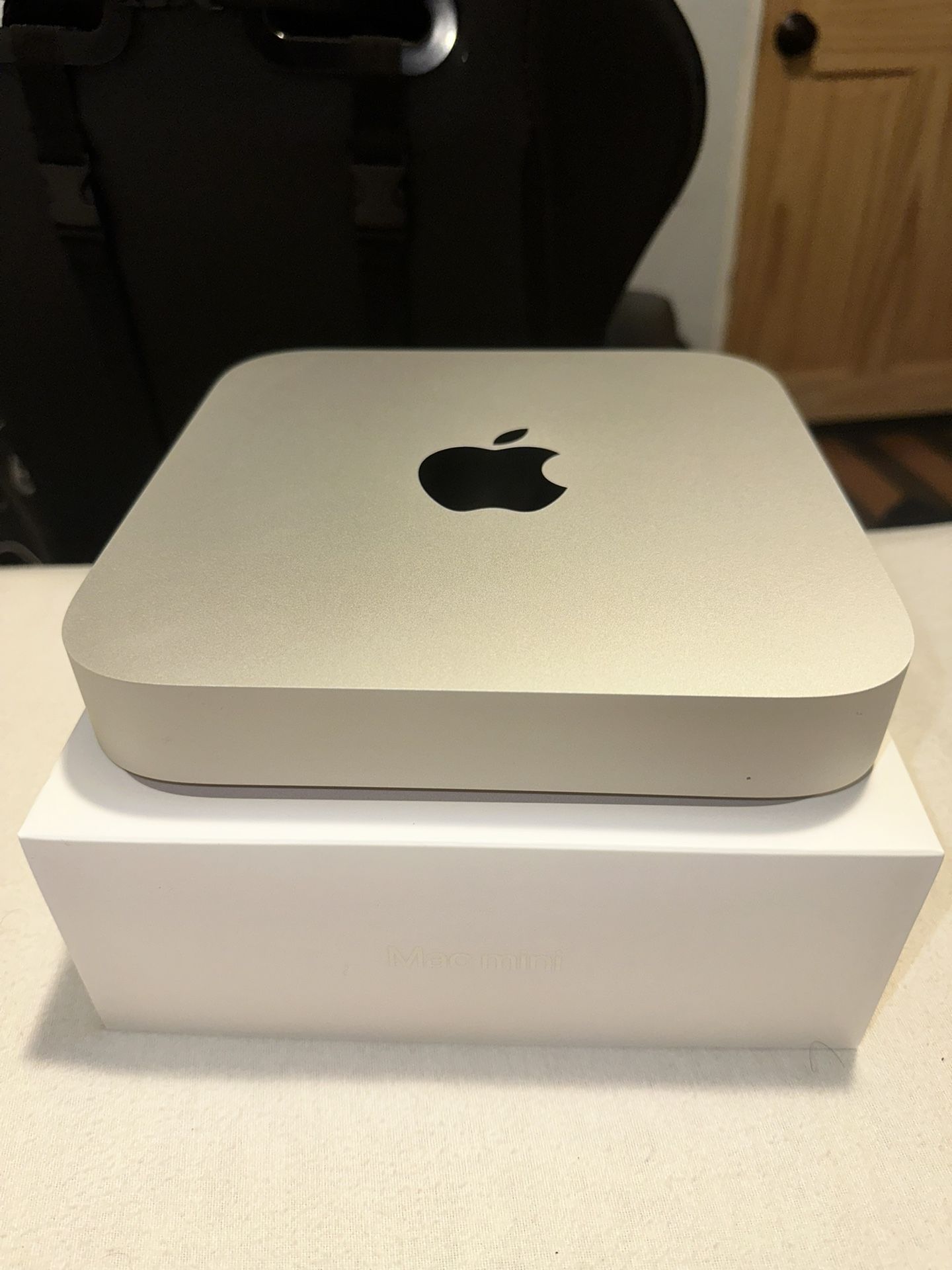 Mac Mini M2 (8GB/256GB) - Excellent Condition with Original Box