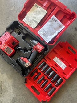 MILWAUKEE TOOLS KIT