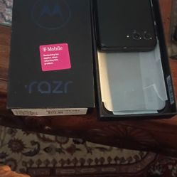 moto razor 5g 256g