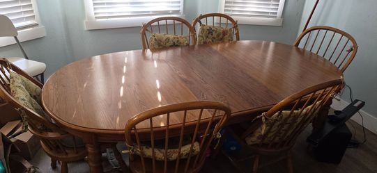Dinning room table