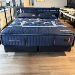 Stearns & Foster Lux Estate Medium King Mattress – Floor Model