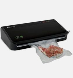 NEW FoodSavor Vaccum Sealer
