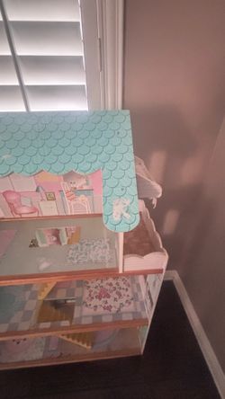 Doll house