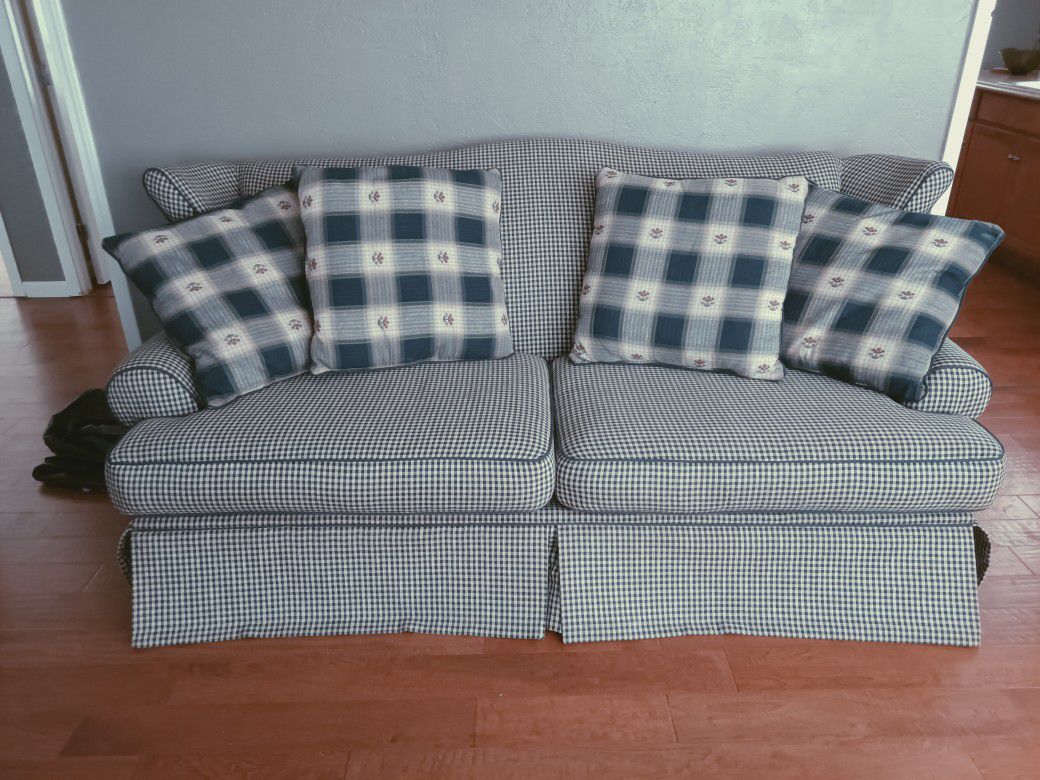 Farmhouse Style Couch And Loveseat