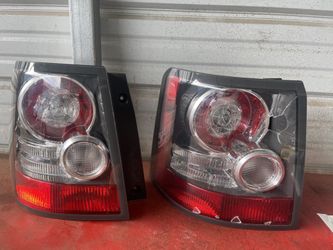 2010 Range Rover Sport Tail Light