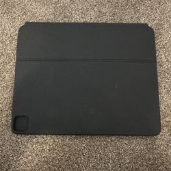 12.9 iPad Apple Keyboard 