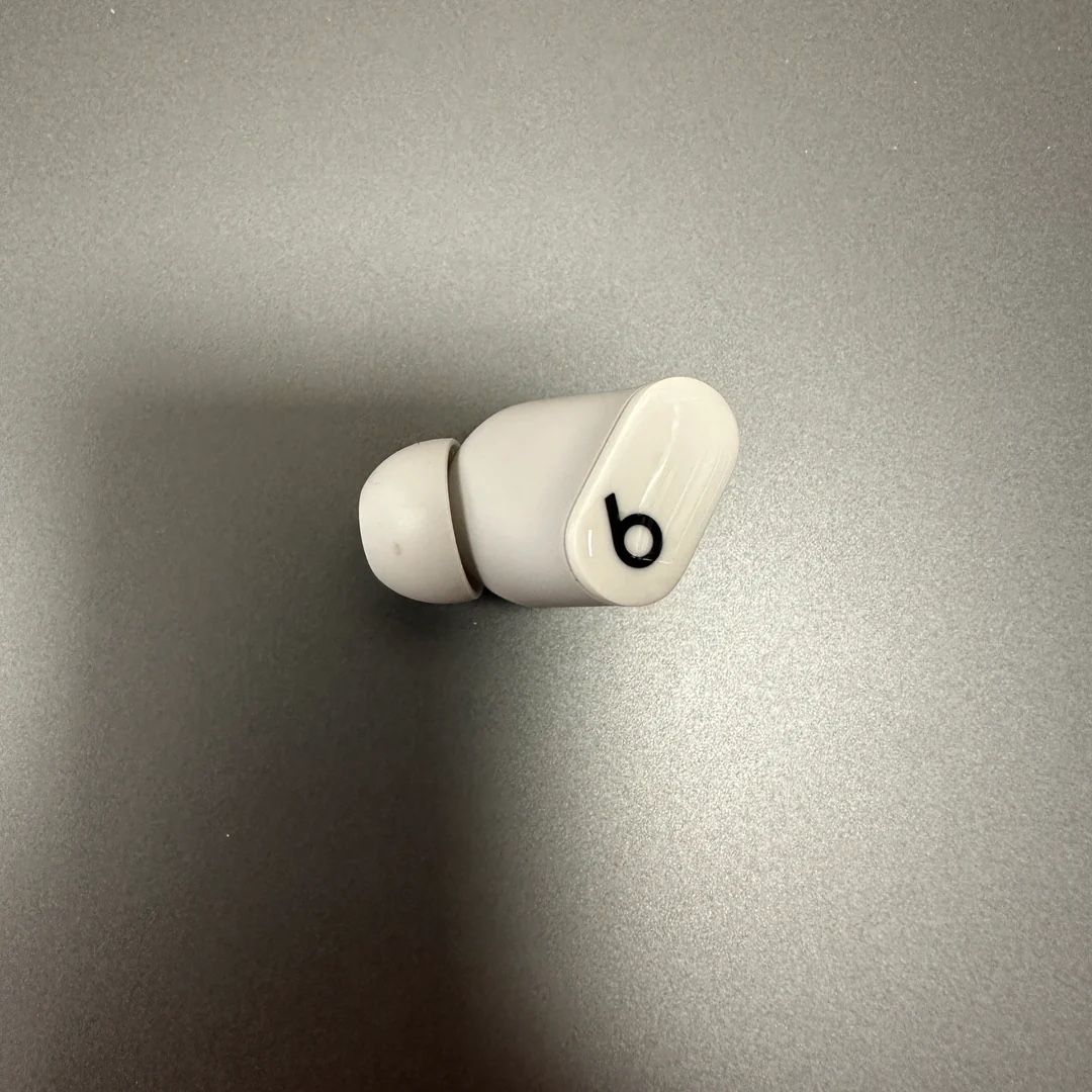 Left Beats Studio Bud 