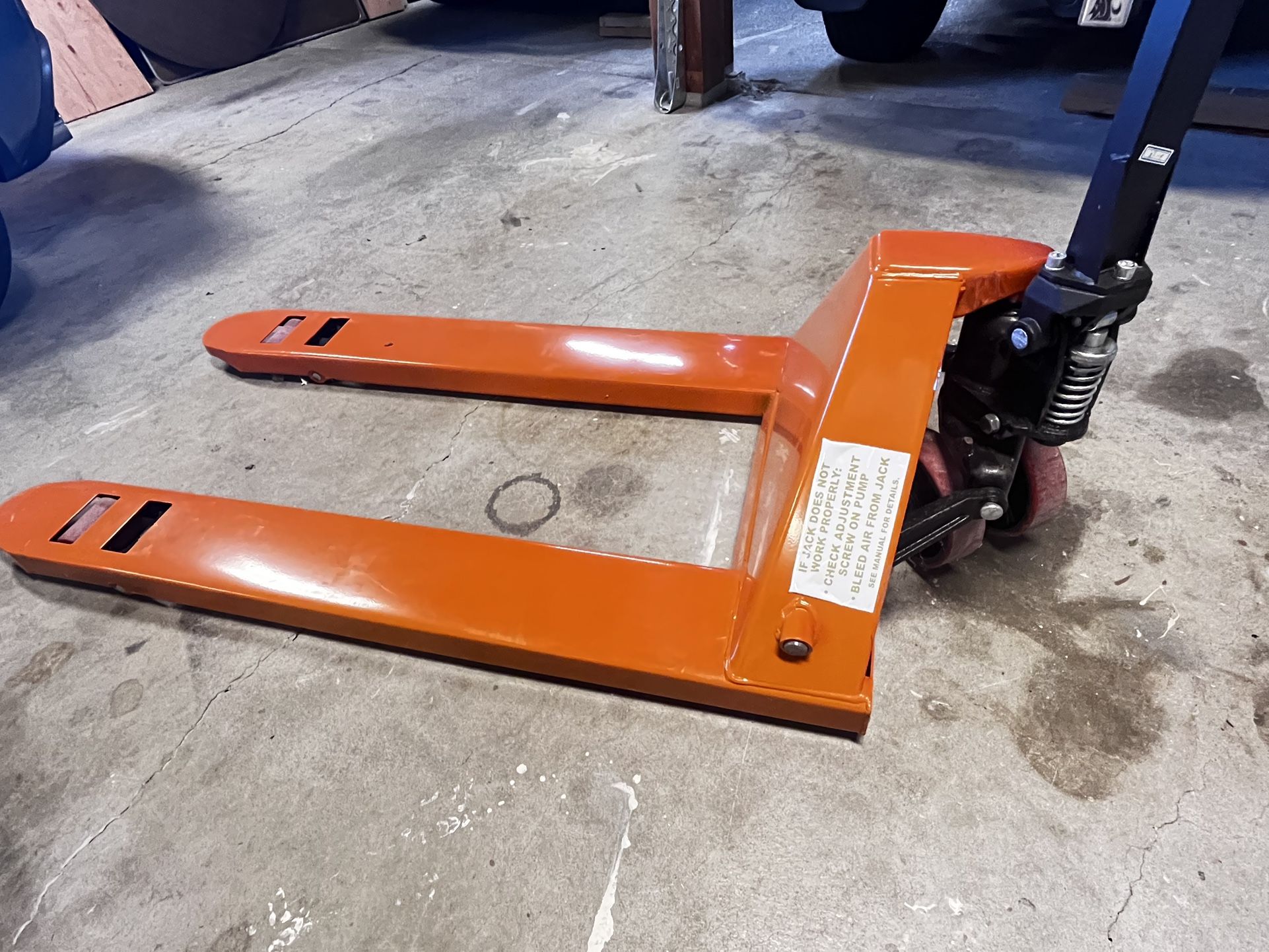 2.5 Ton Pallet Jack - New Condition