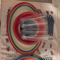 Pair Of Dishes, Glasses, 1 Serving Dish & 1 Salad Dish