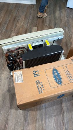 Carrier AC HVAC UNIT