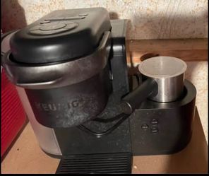Kerug Single Serve Coffee Latte & Cappuccino Maker w Milk Frother