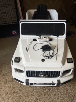Mercedes-Benz AMG G63 Kids Ride-On Car