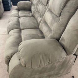 Brand New✨ McCade Cobblestone Reclining Sofa Couch🌟 By Ashley Furniture 💥 Fastest Delivery 👍 Financing Available 👌 Best Price 📣📣