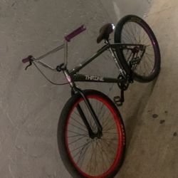 Throne 29 Inch The Goon 