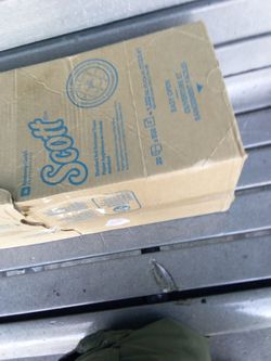 SCOTT 2 PLY 20 roll case of toilet paper