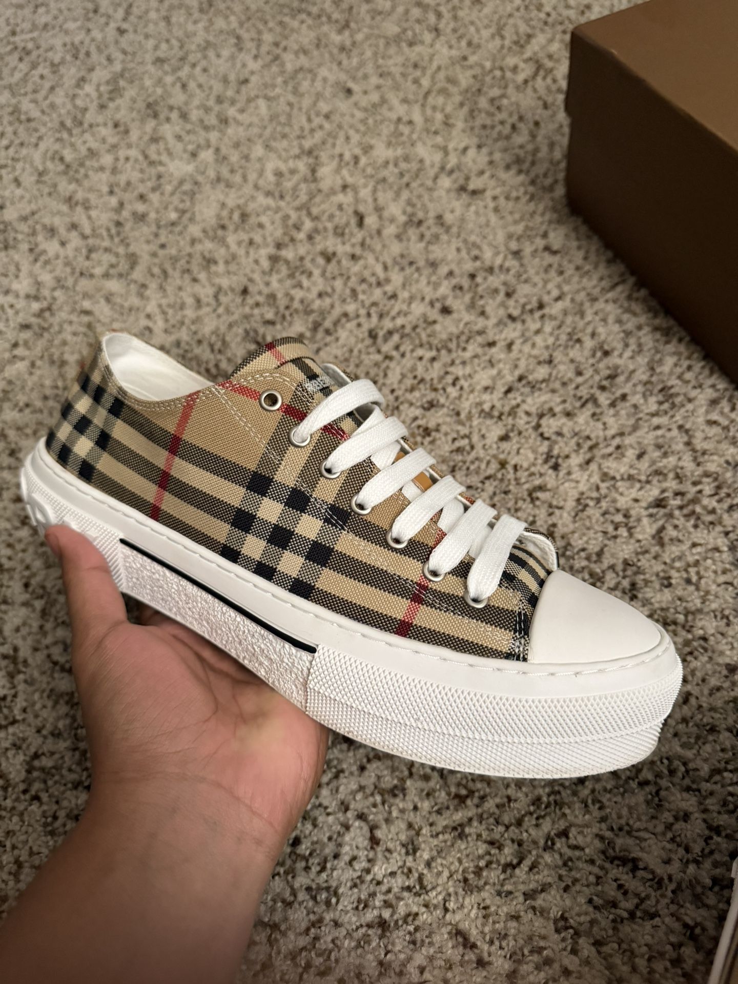 Burberry Converse 1.1