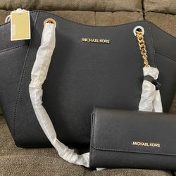 Black Michael Kors Handbag with Wallet (New)