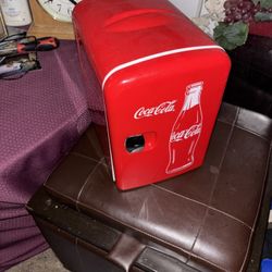 Coke Mini Fridge 