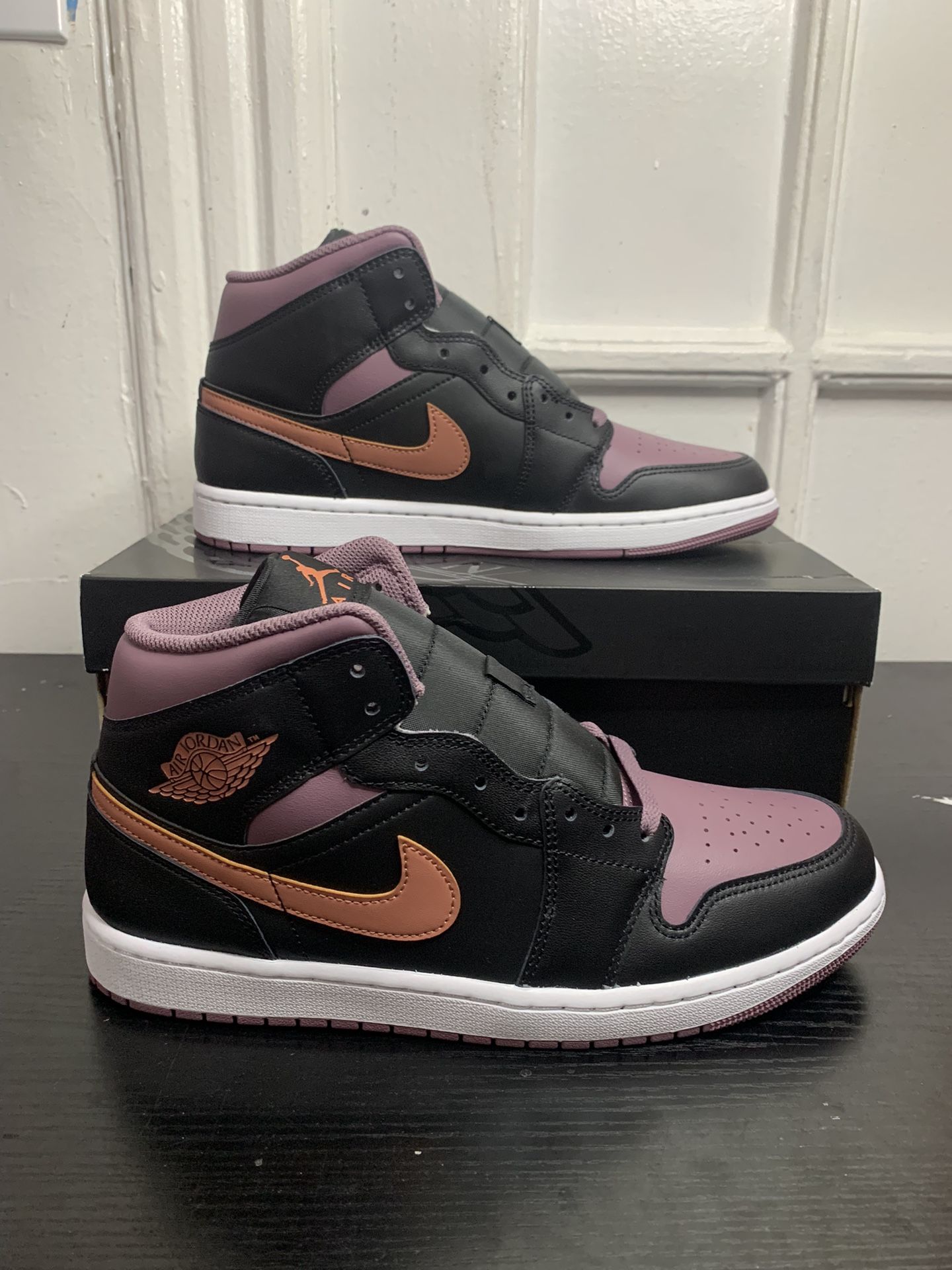 Jordan 1 Mid Black Sky J Mauve