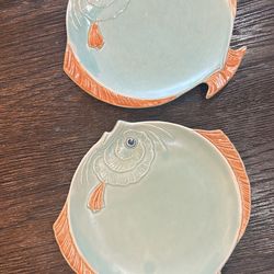 Vintage Czechoslovakian Fish Plates – 9” (Set of 2)
