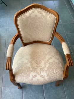 Living room chair