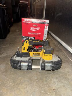 DeWalt Compact Bandsaw w/blades
