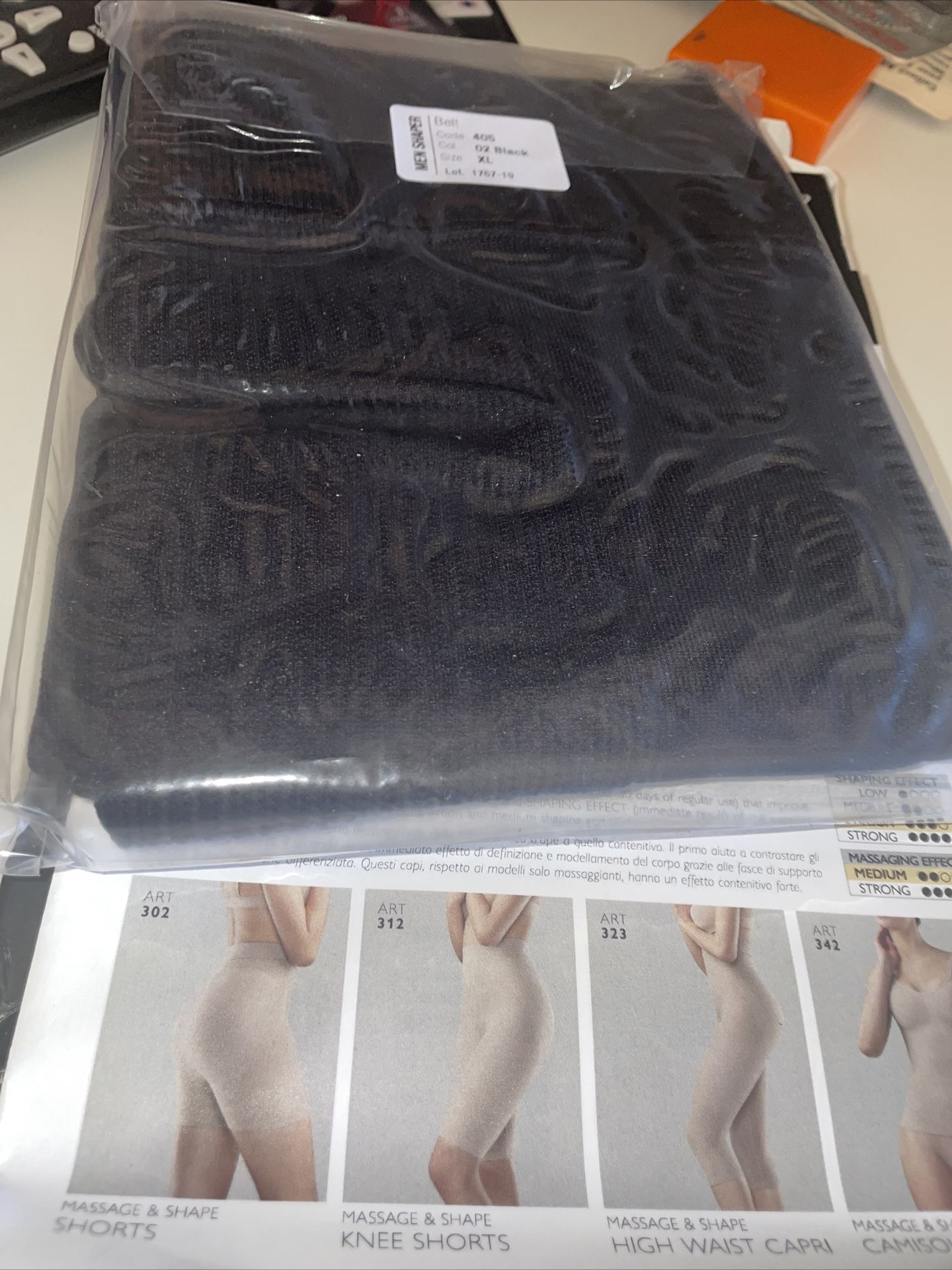 FarmaCell 405 Microfiber Control Shaper Waist Belt. NWT